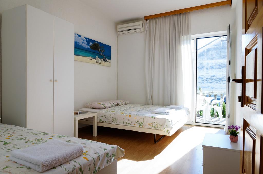 Guest House Heart Of Budva Exterior photo